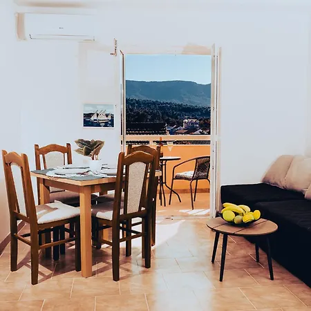 Hvar & Apartamento *