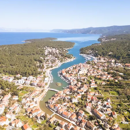 Hvar & Apartamento Vrboska
