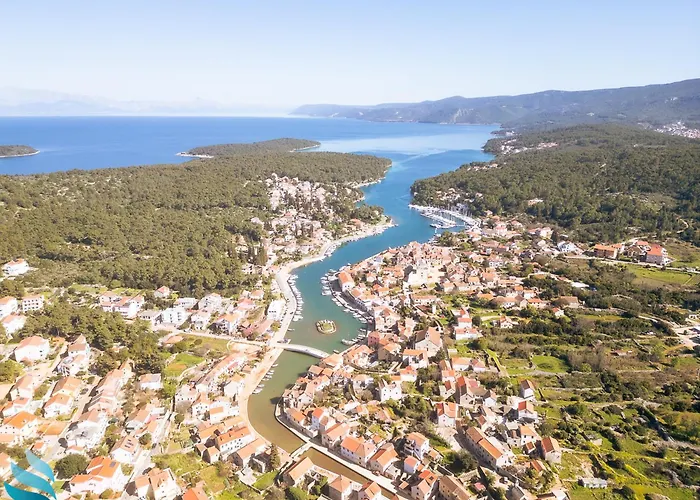 Hvar & Apartamento Vrboska